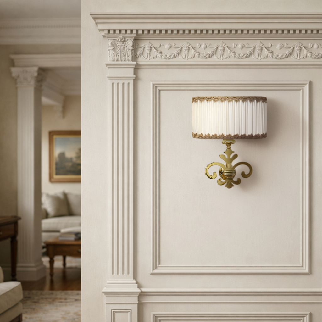 Applique Giglio Fiorentino lampada da parete in ottone a 1 luce con ventola avorio plissé