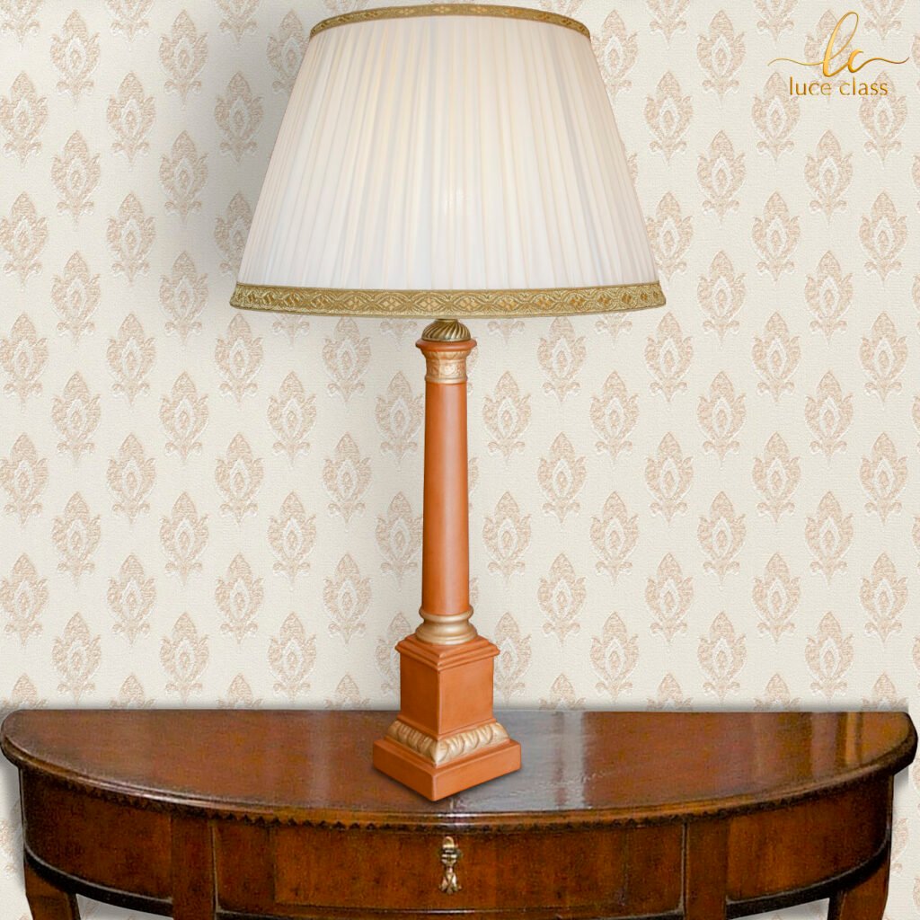 Lampada da tavolo in ceramica toscana finitura terracotta antica e oro antichizzato