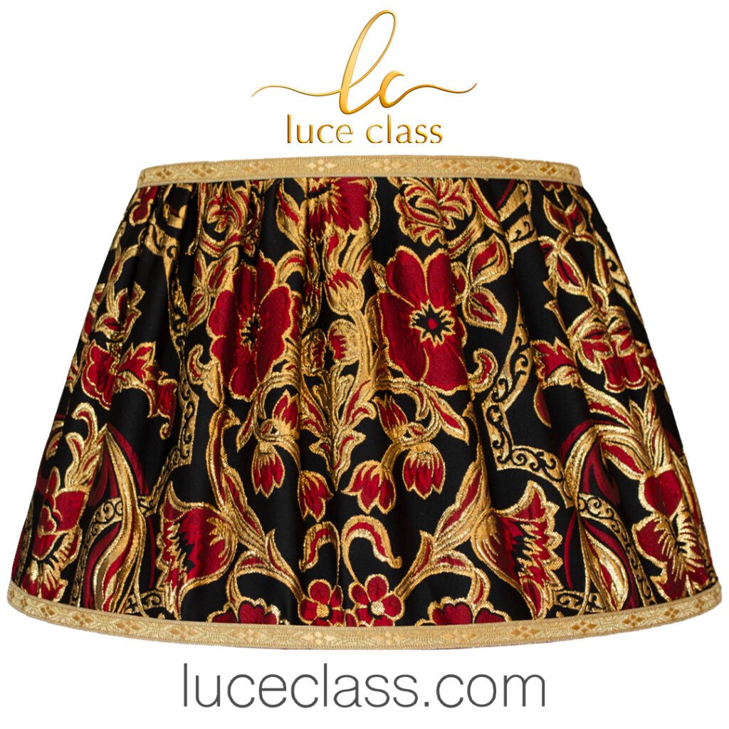Pregiato paralume in tessuto della prestigiosa collezione CARNET “Dinner Jackets” Fiori Bordeaux